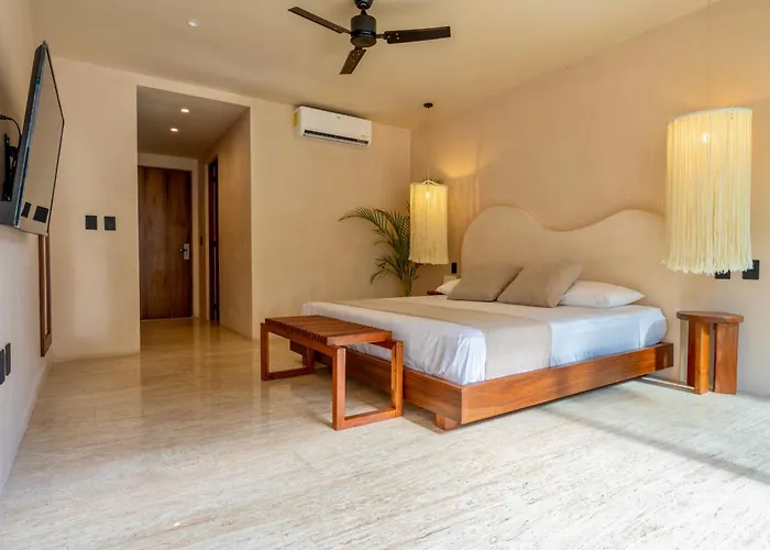 Loch Collection Aparthotel 3*